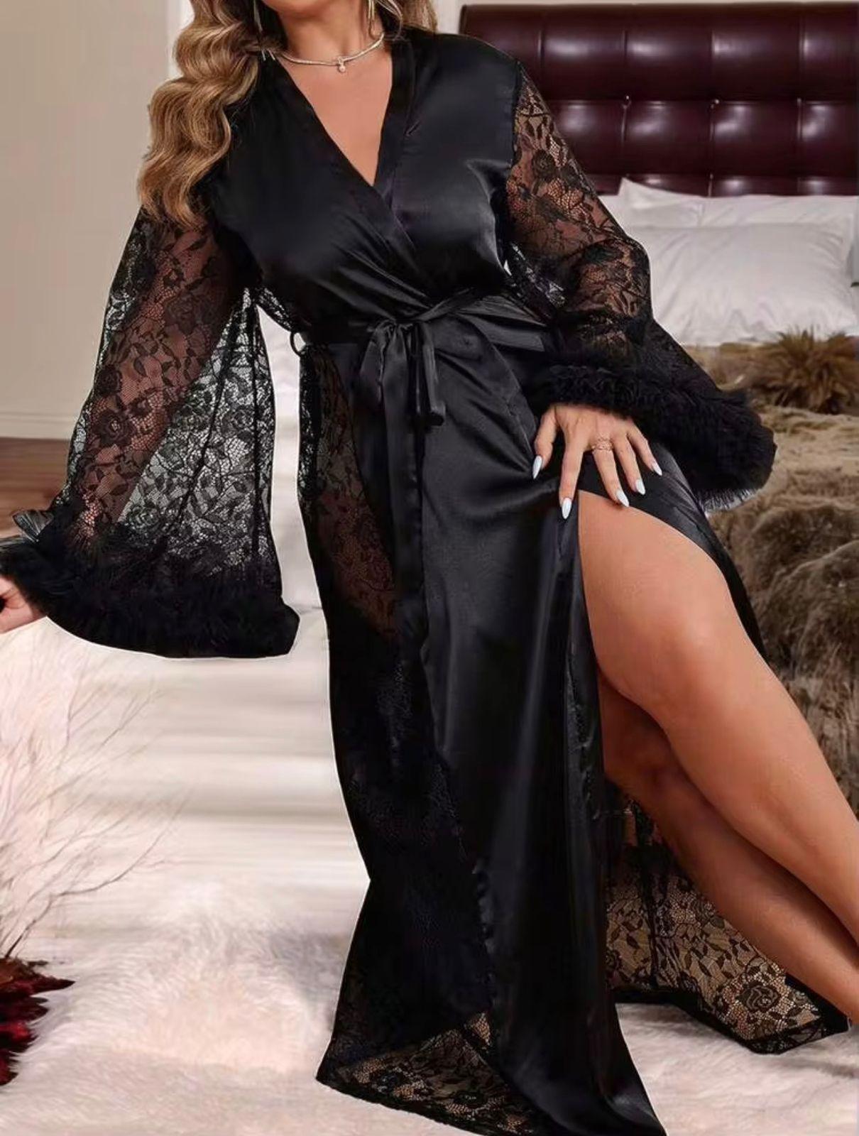 Slumberist Peignoir en faux soie et dentelle contrastée