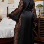Slumberist Peignoir en faux soie et dentelle contrastée