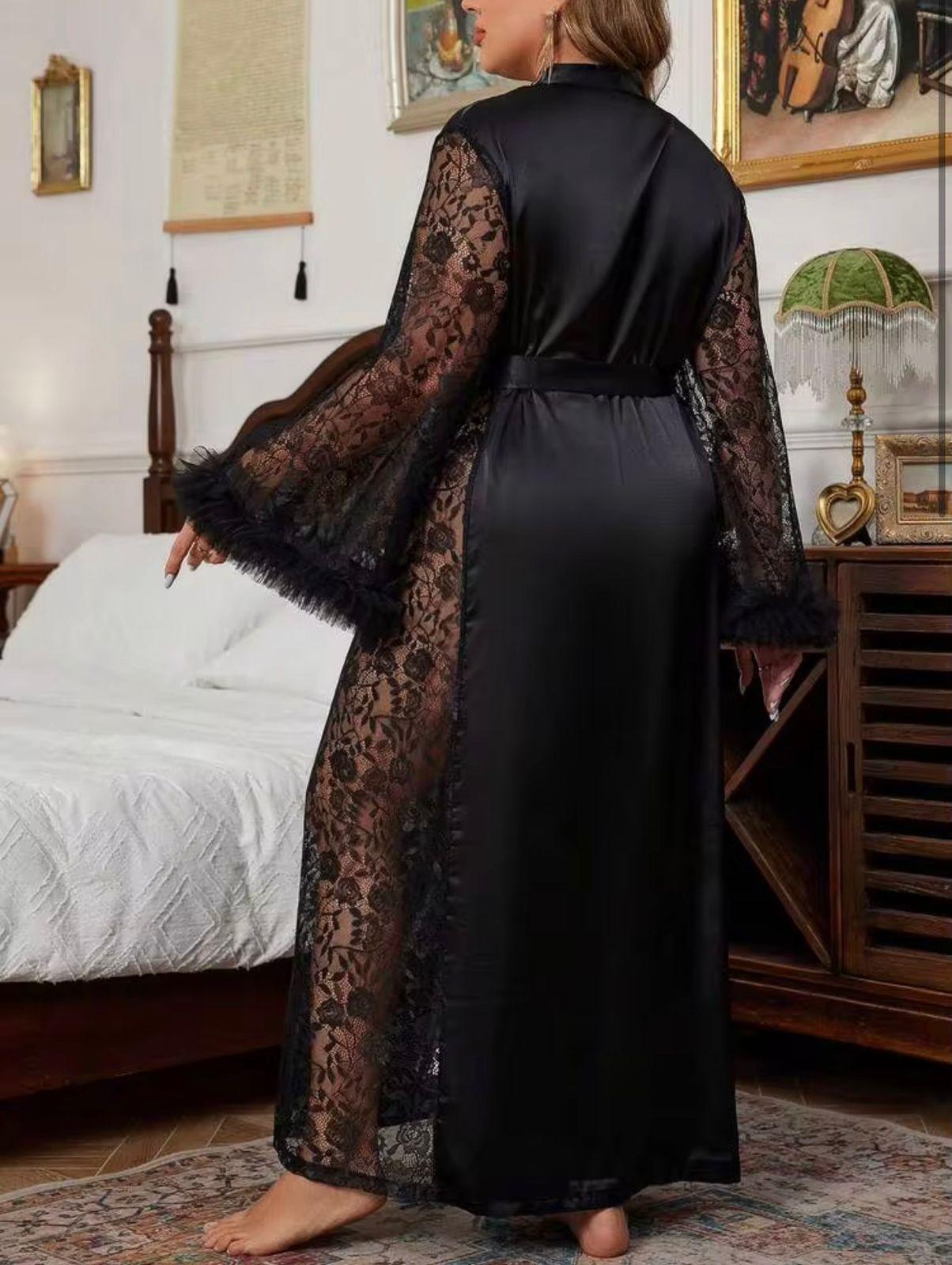 Slumberist Peignoir en faux soie et dentelle contrastée