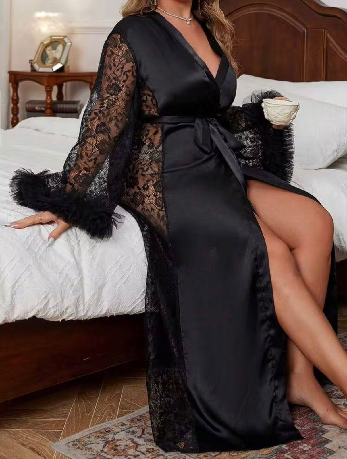 Slumberist Peignoir en faux soie et dentelle contrastée